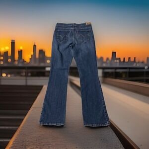 LEVI'S Women's 515 Bootcut Stretch Denim Blue Jeans Measures 29/34 Mid Rise